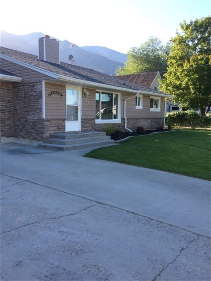 1243 S Main St, Mapleton, UT 84664 - photo 1