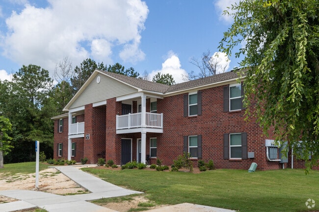 Brewington Pointe Apartments, Brewton, AL 36426 - photo 4