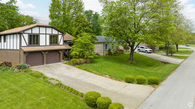 Bashford Manor features a good mix of home styles.