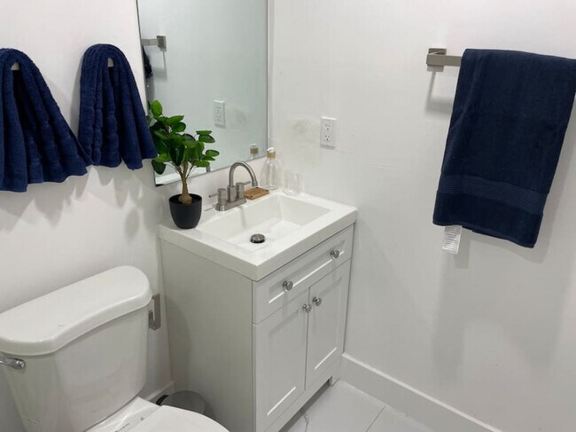 2802 SW 21st St unit ID1056542P, Miami, FL 33145 - photo 7