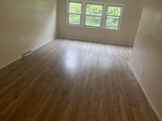 57-75 Cloverdale Blvd, Queens, NY 11364