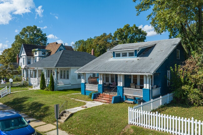 Bungalows in Salem have wide front porches with plenty of shade to escape the heat.