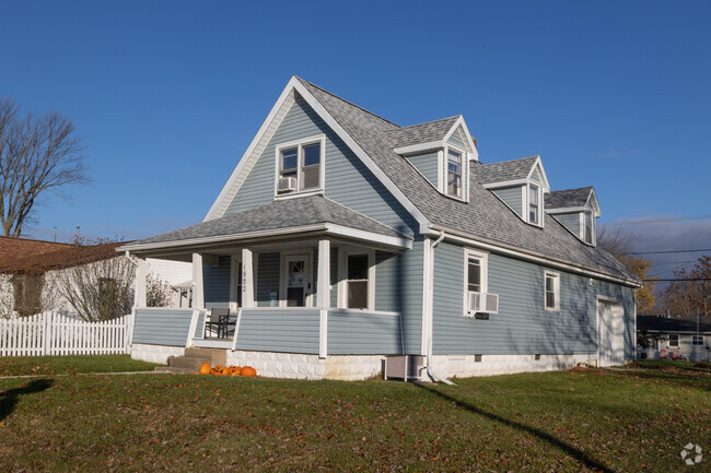 Homes for sale in West Marion, IN have an average home price of $65,152.