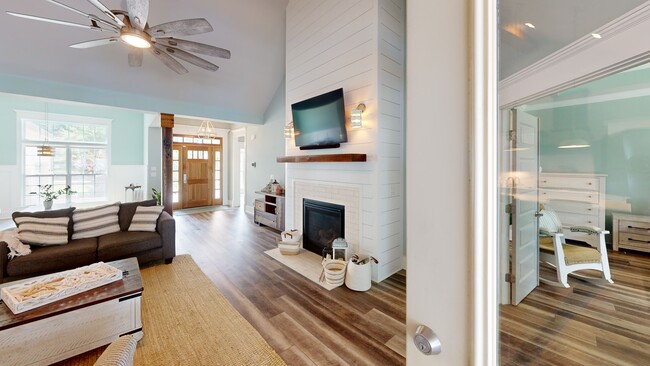 19 Ridge Bluff Cir SE, Huntsville, AL 35803 - photo 2