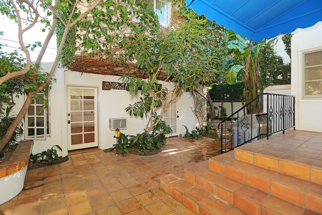 344 S La Peer Dr unit A Low GH, Beverly Hills, CA 90211 - photo 5