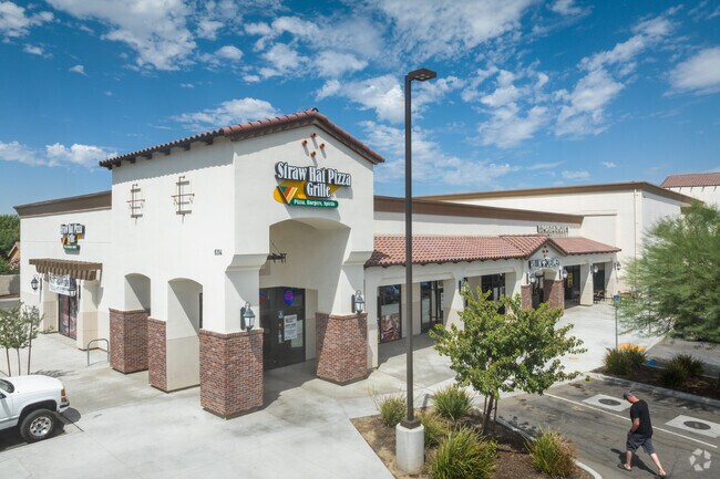 Straw Hat Pizza Grille is a great place to hang out with friends for lunch in The Seasons.