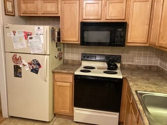 4000 Gypsy Ln Unit 502, Philadelphia, PA 19129