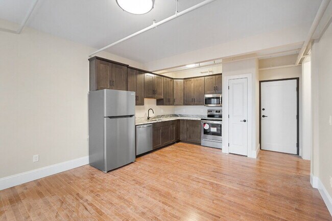 702 20th St unit 305, Des Moines, IA 50314 - photo 7