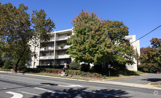 5803 Edsall Rd, Alexandria, VA 22304