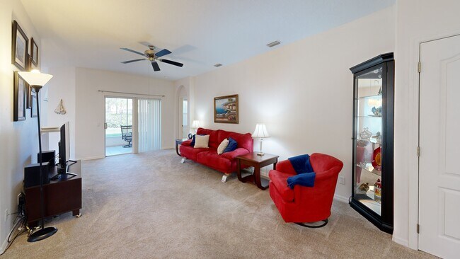 1040 Venetian Dr unit 101, Melbourne, FL 32904 - photo 2