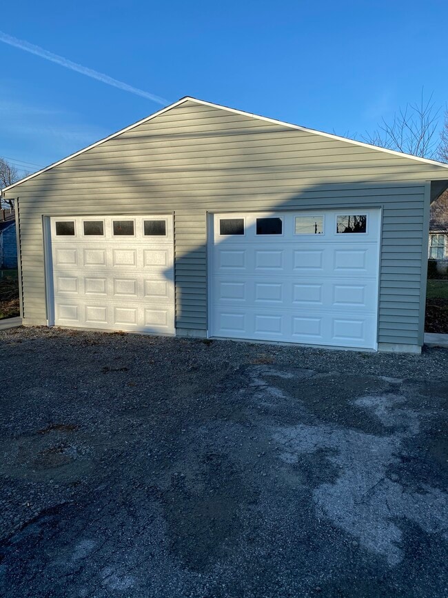 219 Washington St unit B, Findlay, OH 45840 - photo 3