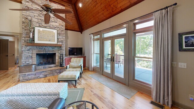 105 Arrow Ranch Rd, Rising Fawn, GA 30738 - photo 2