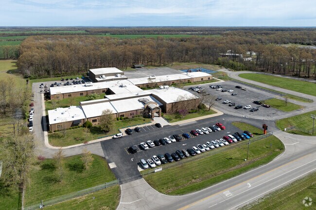 Herrin Community Elementary School aligns with Illnois state standards.