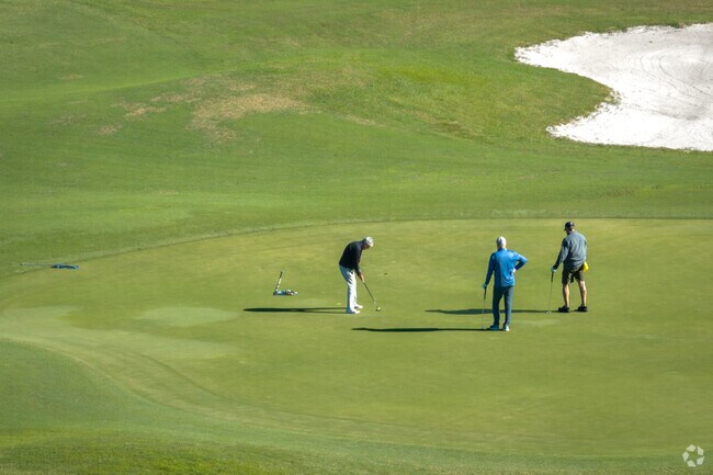 Nearby is Huntington Hills Golf and Country Club a great spot for weekend golf getaways.