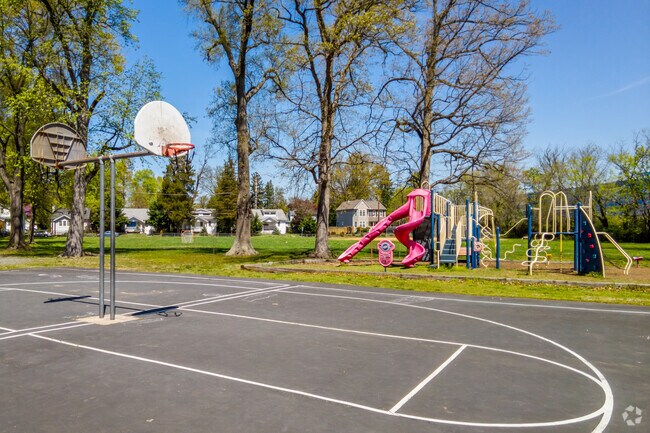 Calvert Park lends the neighborhood its name, and features a playground and baseball field.