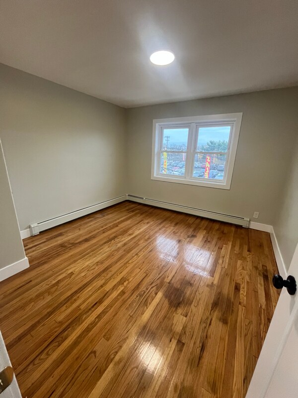 9 Stecher St unit 3, Newark, NJ 07112 - photo 2