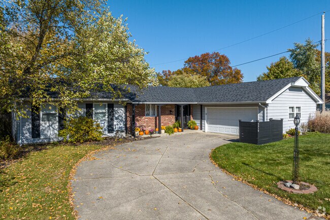 Bullerman Park Forest is home to many different ranch-style houses.