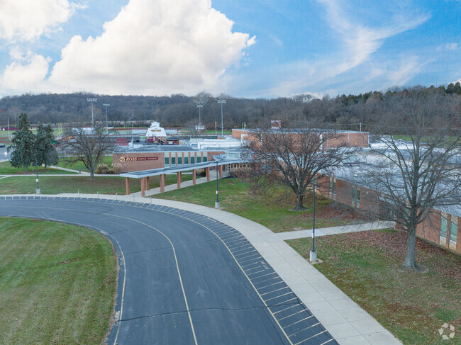 The Ross Middle School entrance of the building.