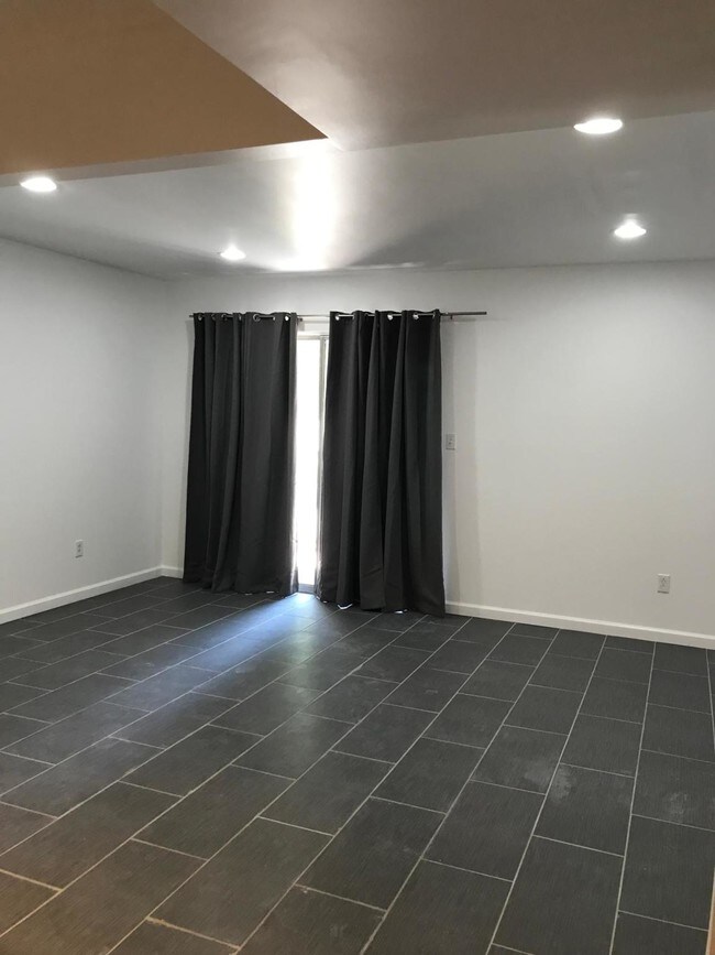 406 Skyview Dr unit E, Birmingham, AL 35209 - photo 4