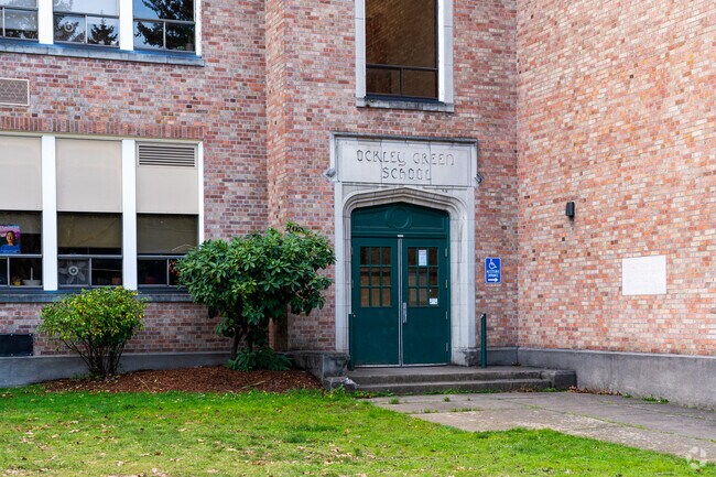 Ockley Green Middle School is home to students in the 6th-8th grade.