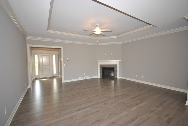 5 Northfield Ln unit 37409045, Lancaster, NY 14086 - photo 4