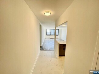 770 Anderson Ave, Cliffside Park, NJ 07010