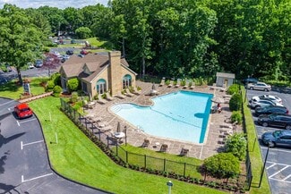 51 Commons Dr, Shrewsbury, MA 01545