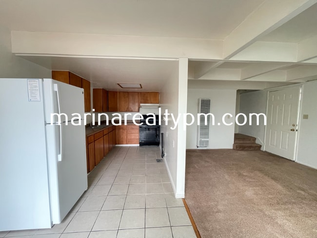 240 Holly St unit 5, Vallejo, CA 94589 - photo 4