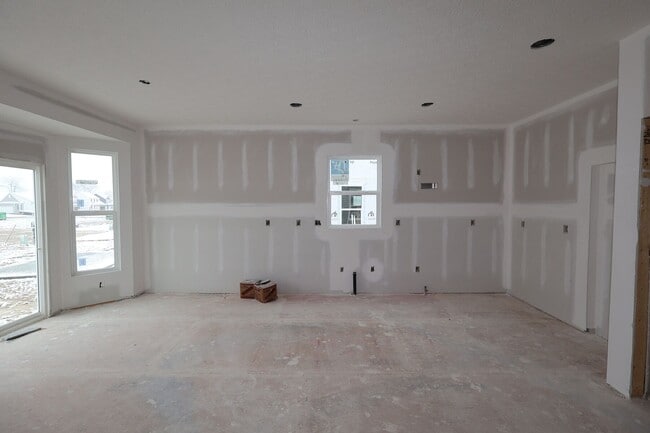 282 Olympic Loop, Commercial Point, OH 43116 - photo 3