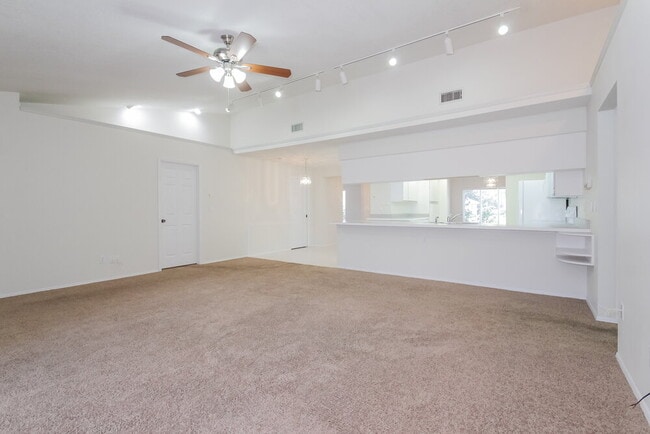 2877 48th Way E, Bradenton, FL 34203 - photo 4