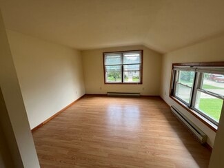 420 N Turner St Unit 5, Davis, IL 61019