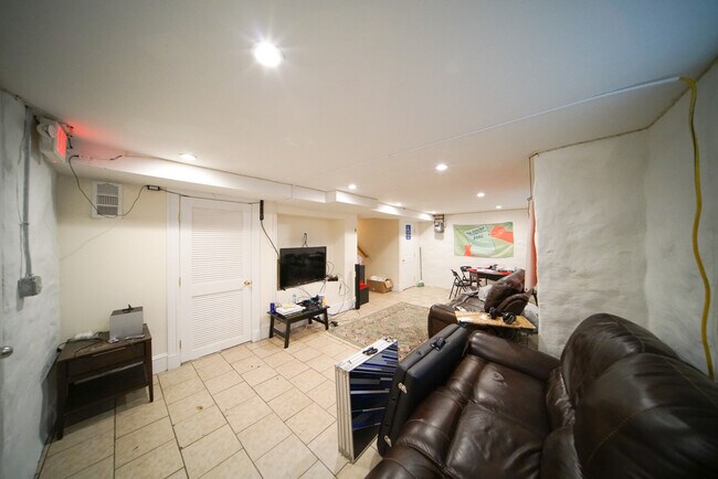 8 Sawyer Terrace unit 1, Allston, MA 02134 - photo 5