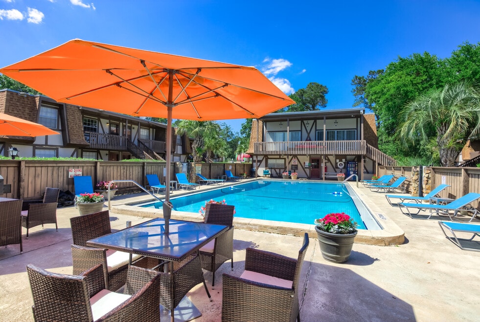 Red Lion, Savannah, GA 31406 - photo 1