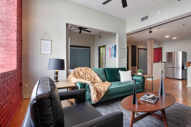 1039 Constance St unit ID1265376P, New Orleans, LA 70130 - photo 6