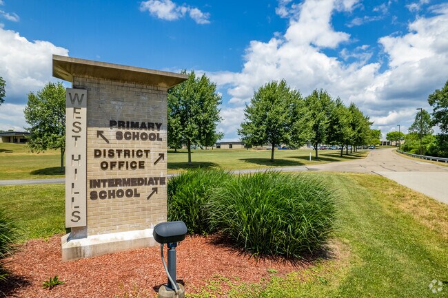 West Hills Primary School is part of the West Hills Elementary Campus.