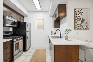 1548 6th St, Santa Monica, CA 90401