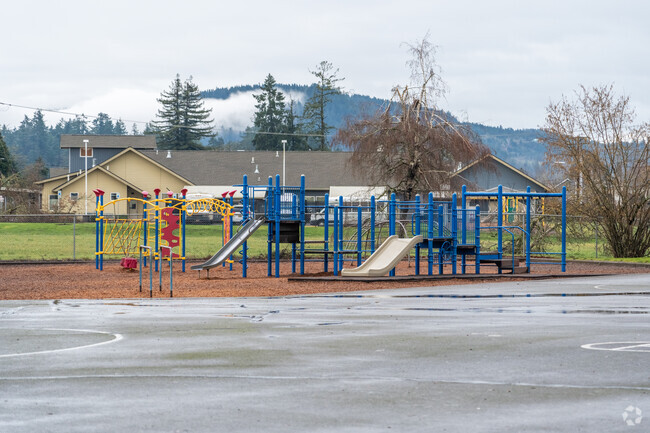 Mt Vernon Elementary School has a playground for students in Springfield.