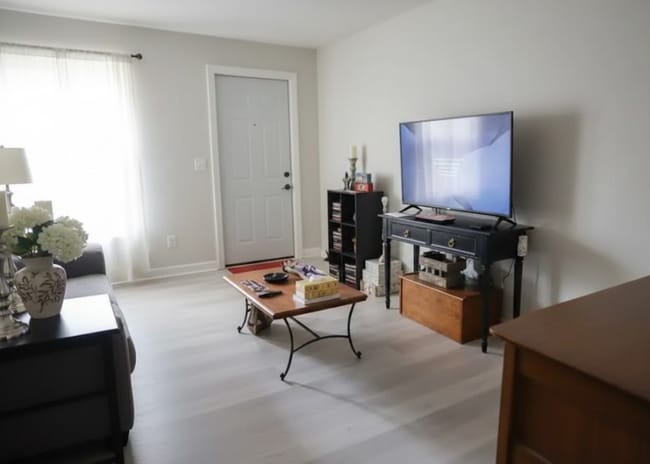 3733-3755 Oregon Ave unit 3733 1F, St. Louis, MO 63118 - photo 2