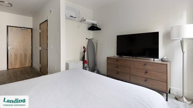 1430 NW Pettygrove St unit E202, Portland, OR 97209 - photo 4