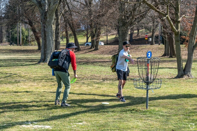 A beautiful day for a round of Disc Golf at Arboretum Park in Avondale.
