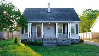 68 Smythe Ave, Greenville, SC 29605