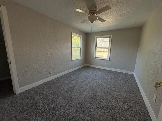 1448 Berdan Ave, Toledo, OH 43612 - photo 5