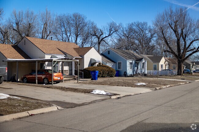 Bungalow and craftsman homes make up much of the housing market in Junction City.