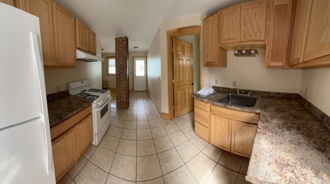 31 Loomis St unit 5, Burlington, VT 05401 - photo 3