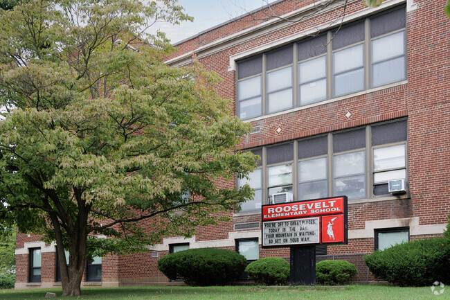 39% of students at Roosevelt Elementary School are proficient in math.