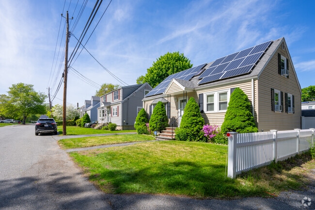 Cape Cod-style homes like the streets of Mishawum in a pleasant manner.