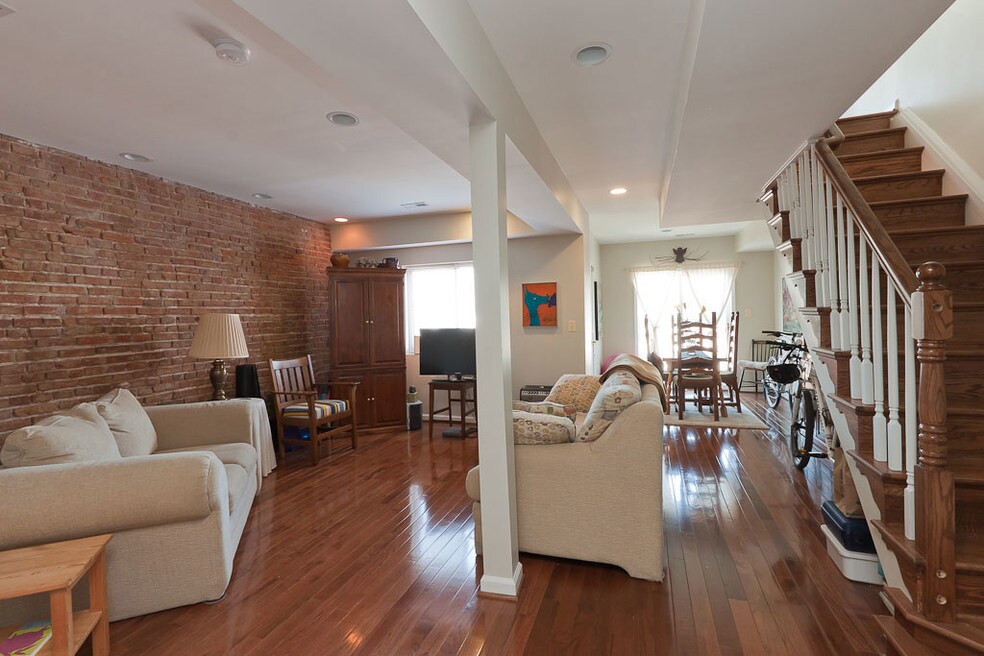 1st floor living room