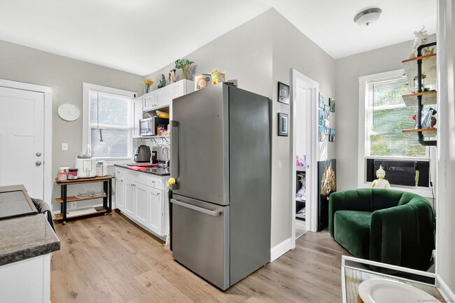 14 Belden St unit 1, New Britain, CT 06051 - photo 6