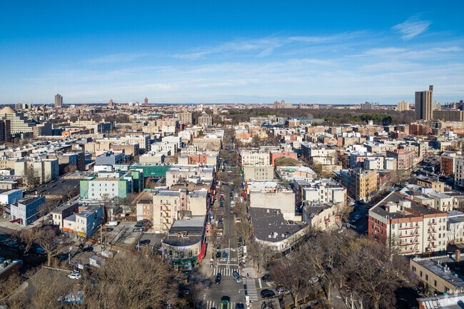 Known as The Real Little Italy, Belmont is a Bronx neighborhood that inspires discoveries.