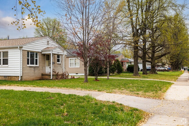 Smaller bungalows line residential streets in north Meador Park.